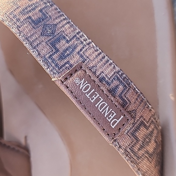 Pendleton Harding Sandals Brown Size 10 - Picture 3 of 5